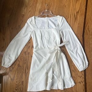 Elegant Cream Long Sleeve Dress